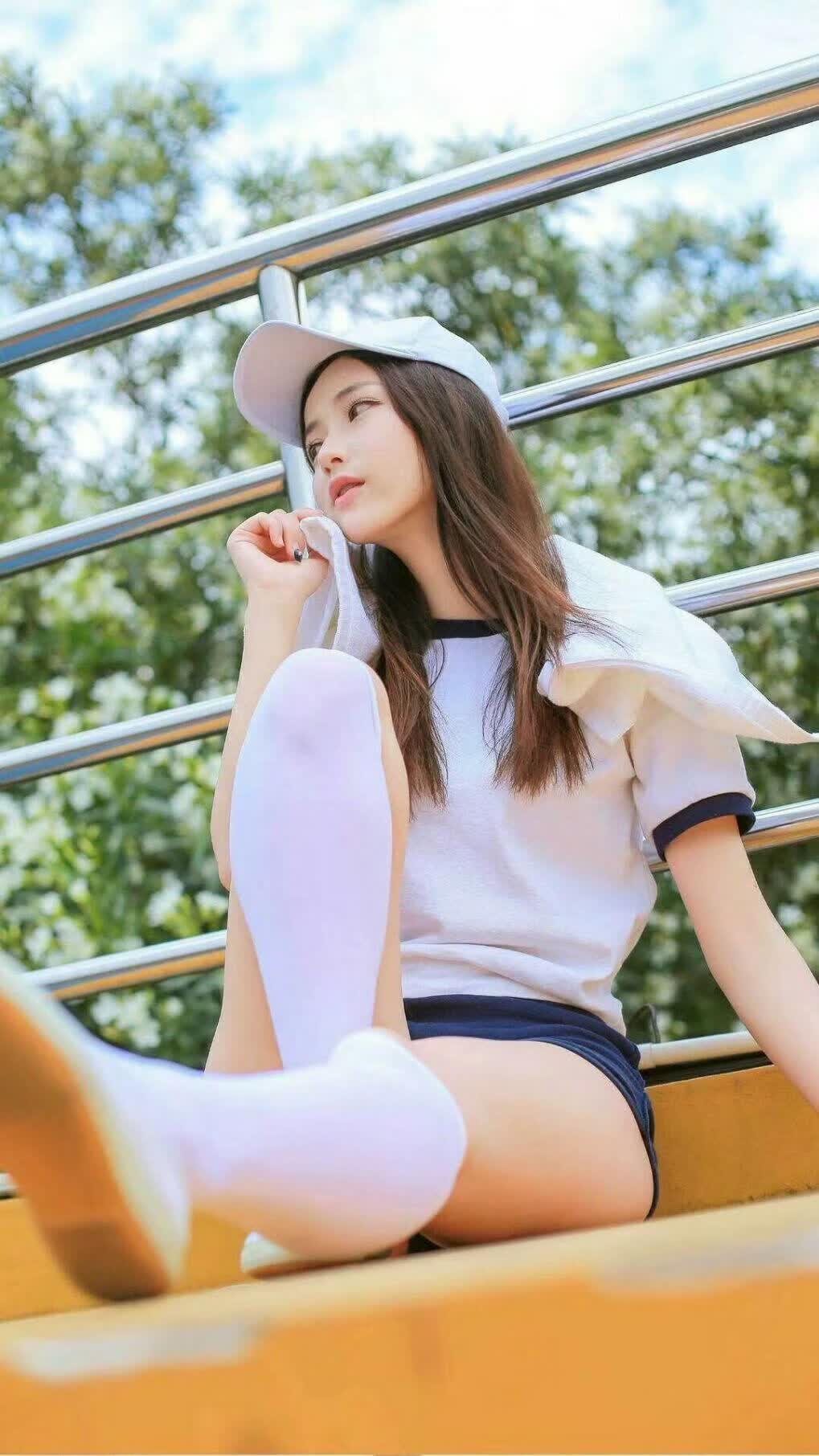 沉默的征服,当弗兰基·德容的静默,逆转了整个德意志的喧嚣
